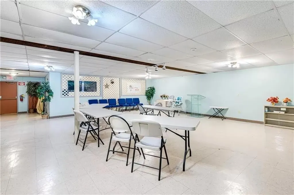 464 Silver Spring Street Providence RI 02904