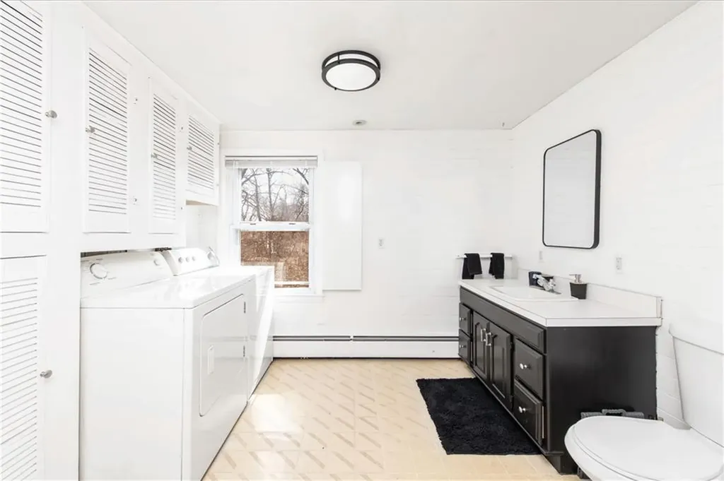 198 Knotty Oak Road Coventry RI 02816