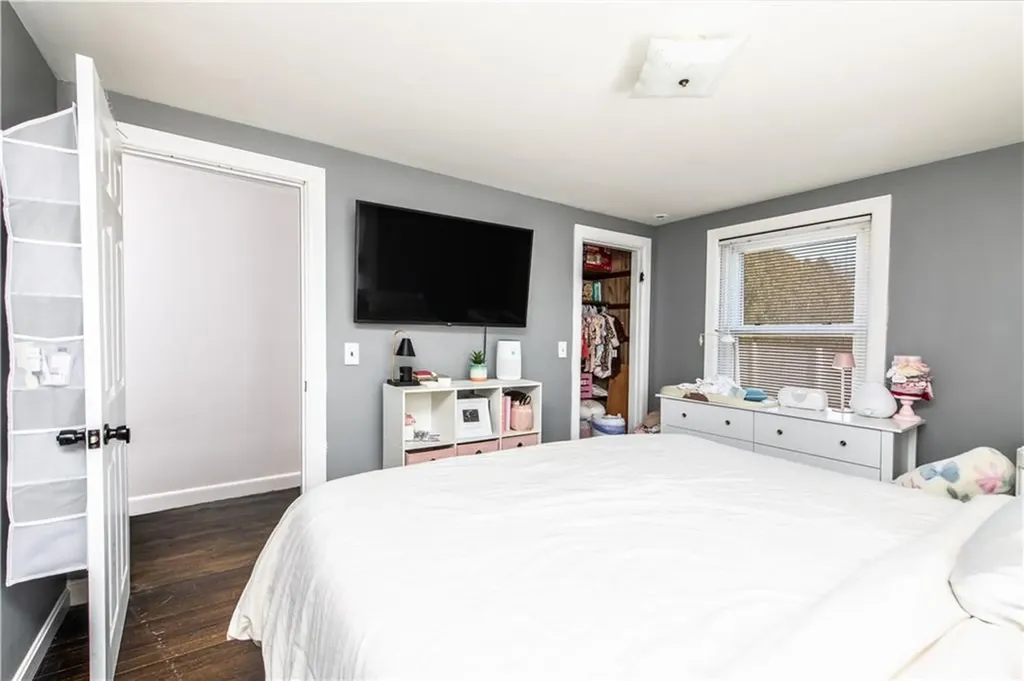 198 Knotty Oak Road Coventry RI 02816