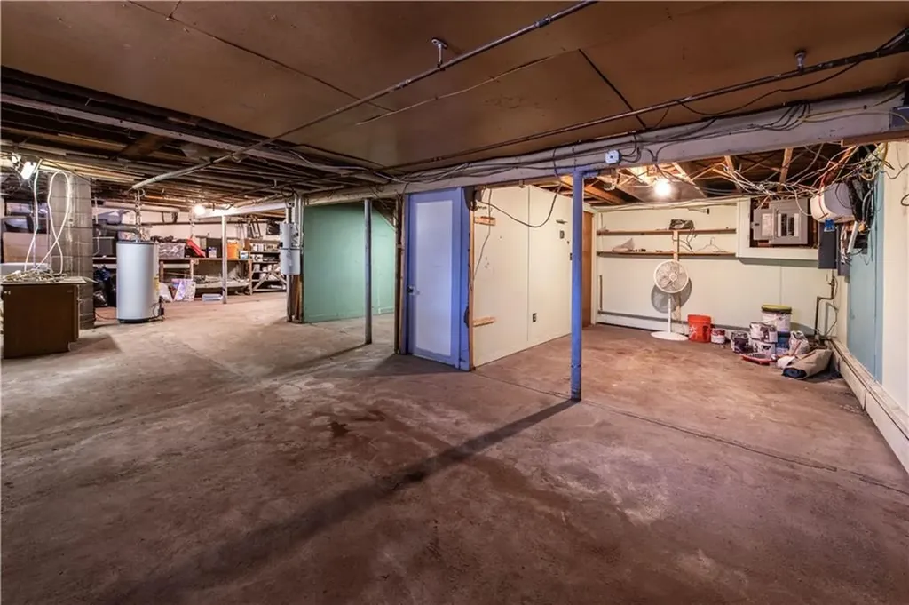 198 Knotty Oak Road Coventry RI 02816