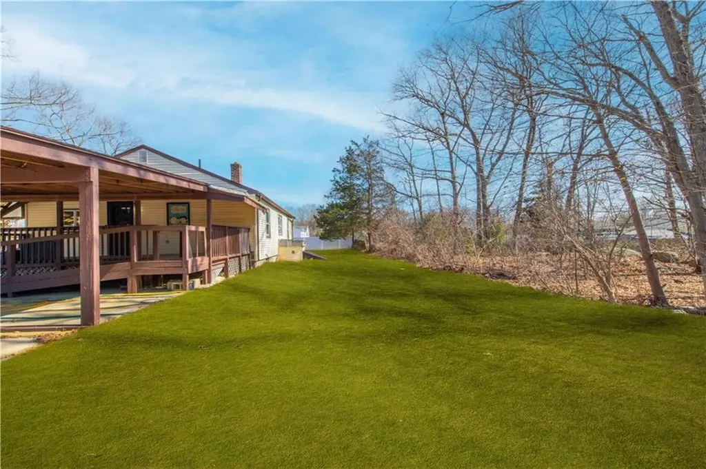 198 Knotty Oak Road Coventry RI 02816
