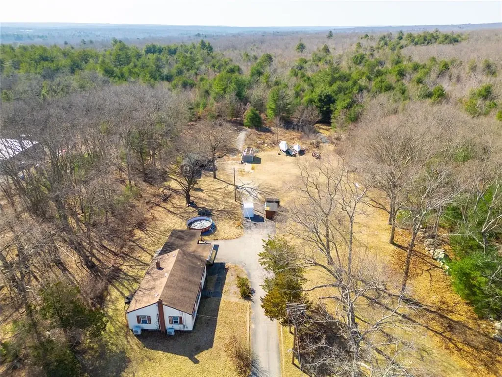 198 Knotty Oak Road Coventry RI 02816