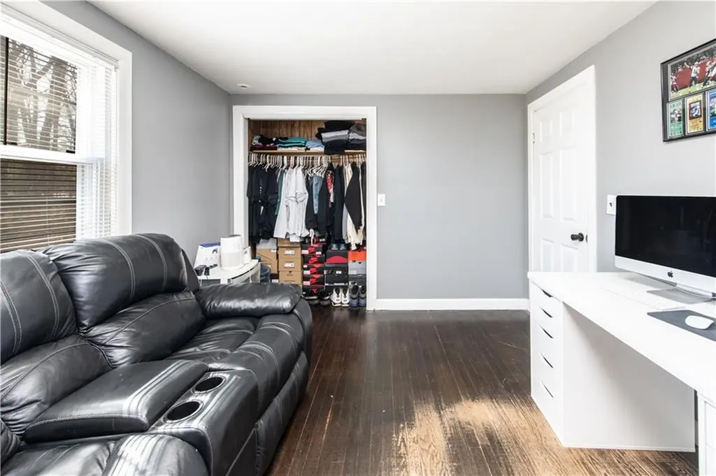 198 Knotty Oak Road Coventry RI 02816