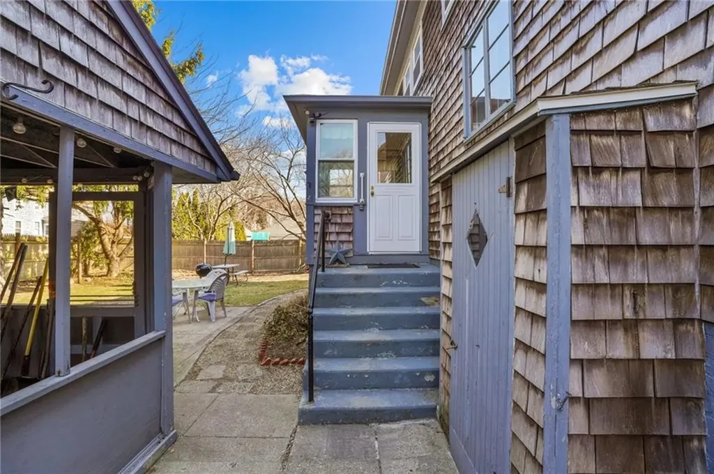 14 16 Park Street Warren RI 02885