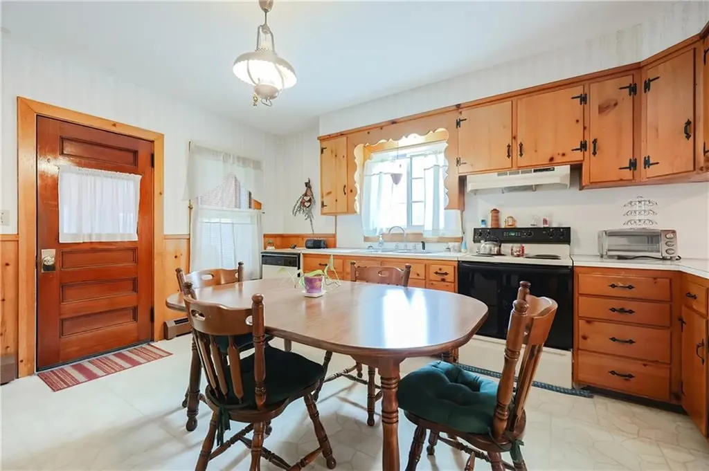 81 Remington Avenue Burrillville RI 02858