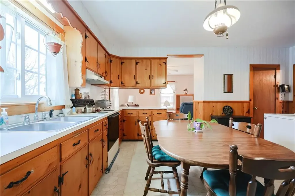 81 Remington Avenue Burrillville RI 02858