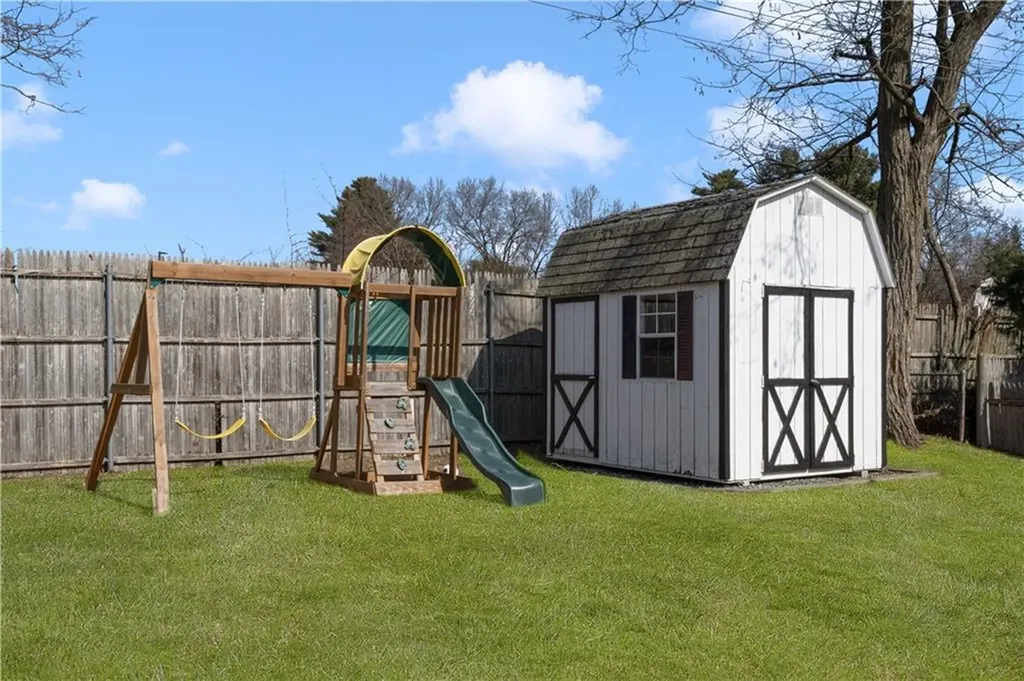 35 Vancouver Avenue Warwick RI 02886