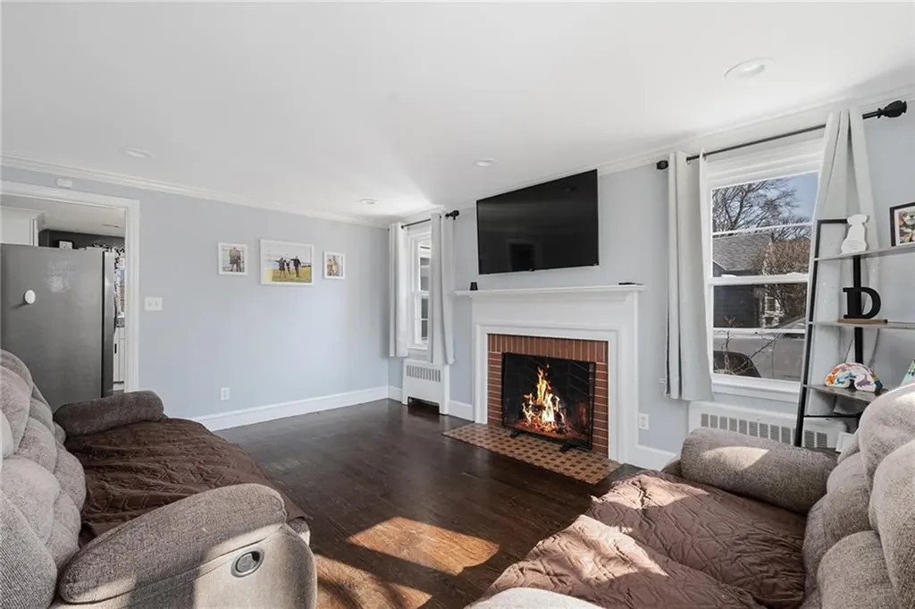 35 Vancouver Avenue Warwick RI 02886