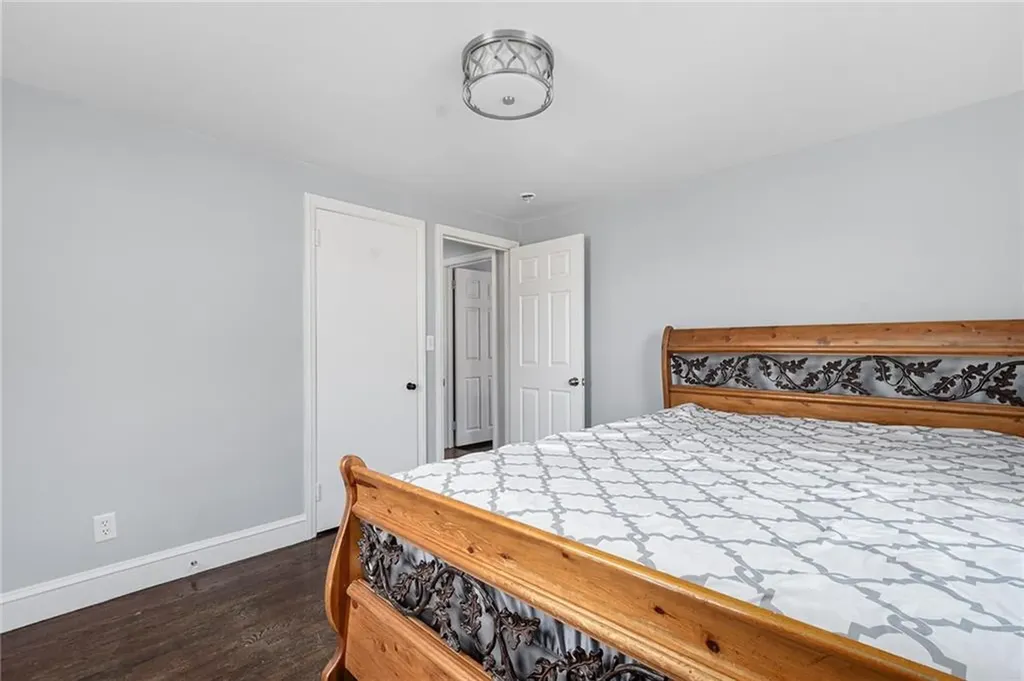 35 Vancouver Avenue Warwick RI 02886