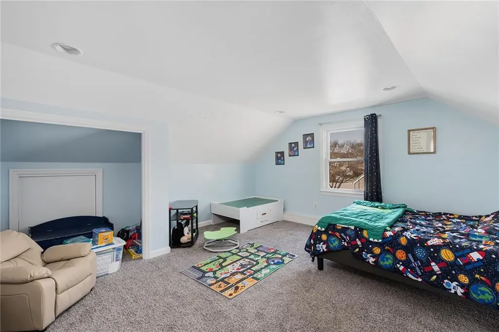 35 Vancouver Avenue Warwick RI 02886