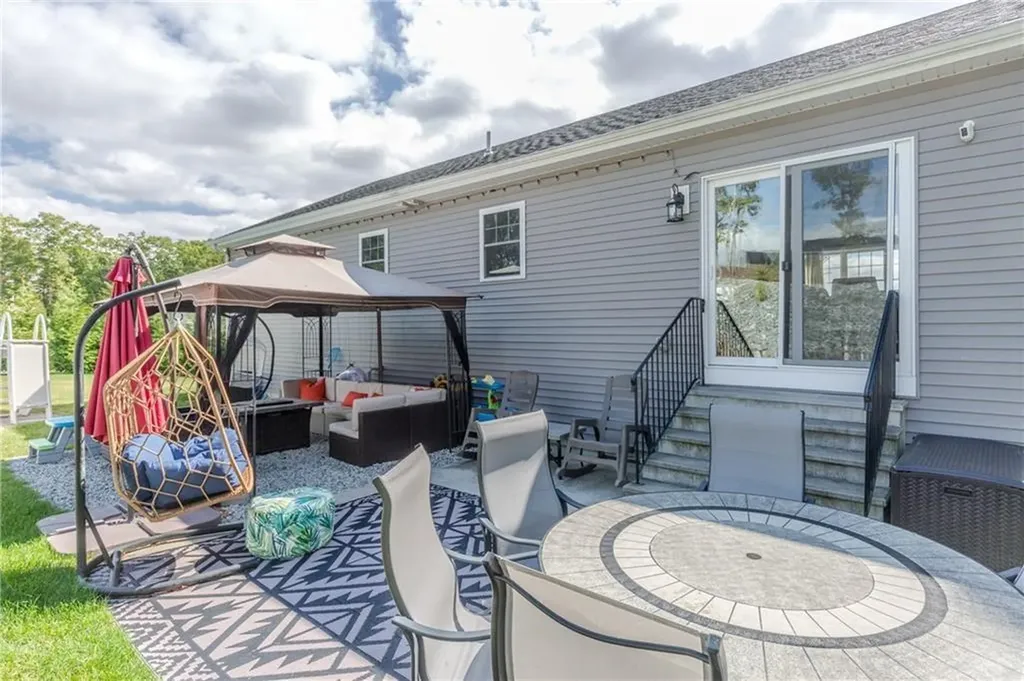 1185 Central Avenue Johnston RI 02911