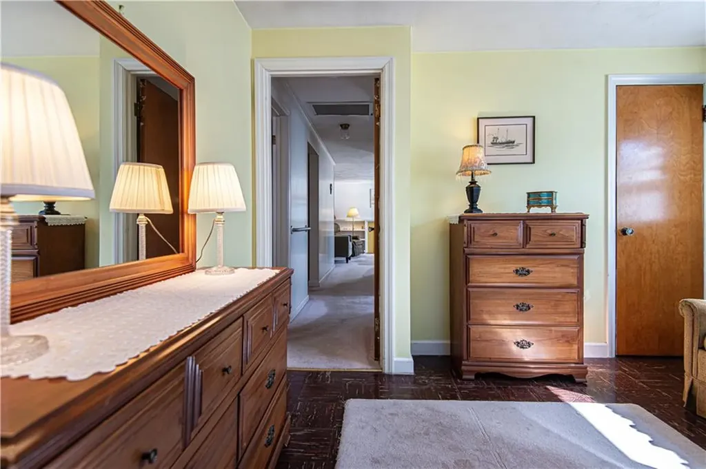 52 Northampton Street Warwick RI 02888