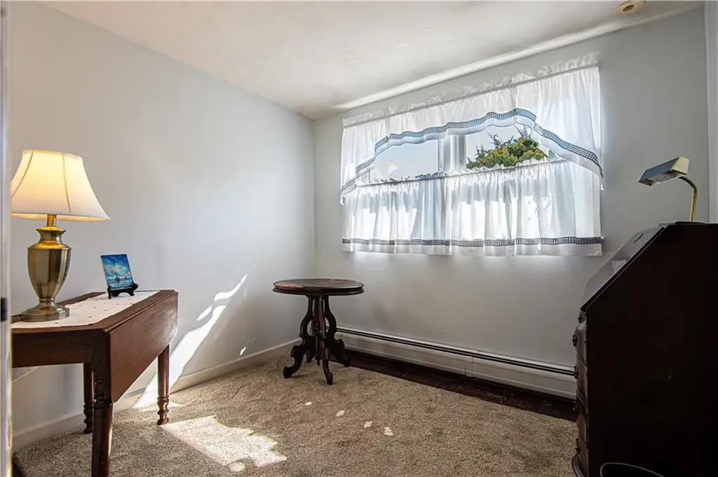 52 Northampton Street Warwick RI 02888