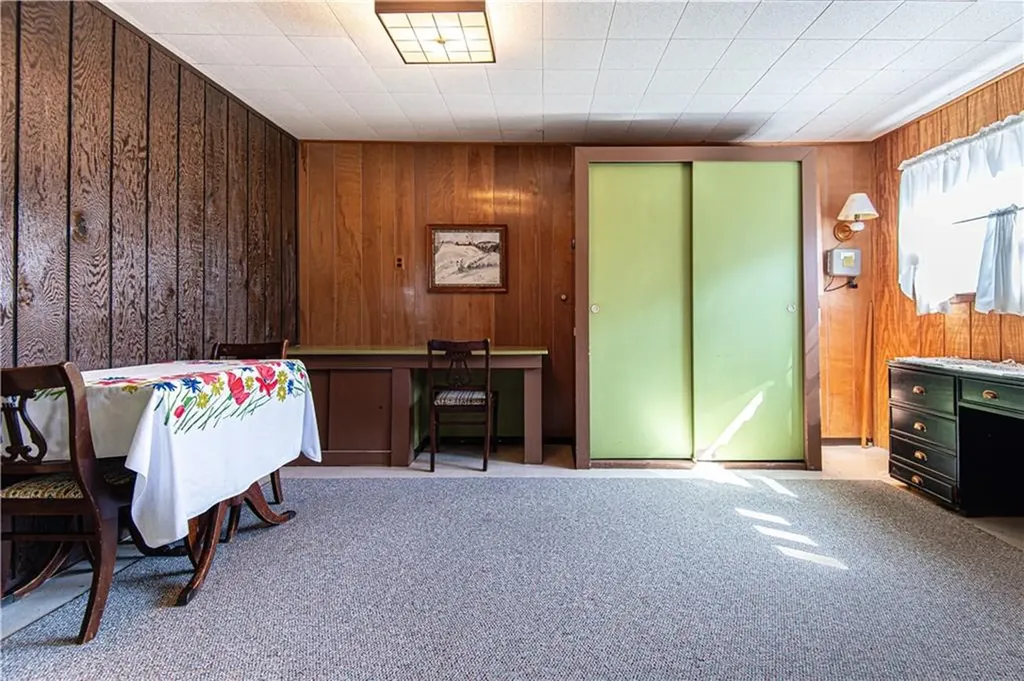 52 Northampton Street Warwick RI 02888