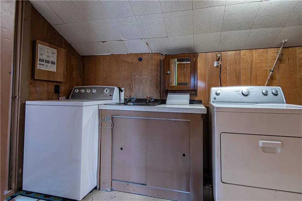 52 Northampton Street Warwick RI 02888