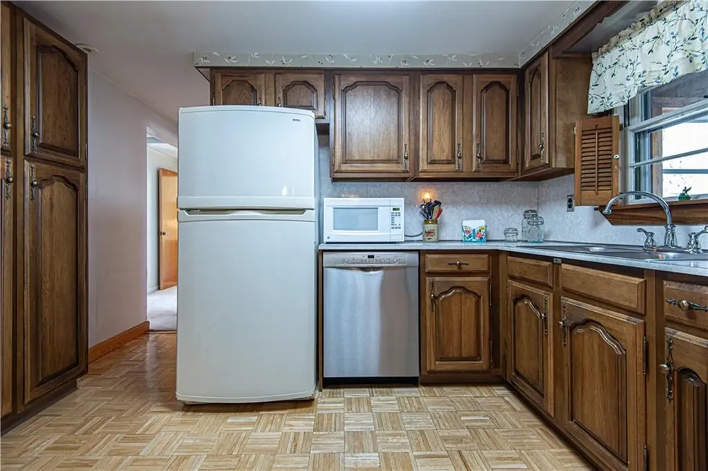 52 Northampton Street Warwick RI 02888