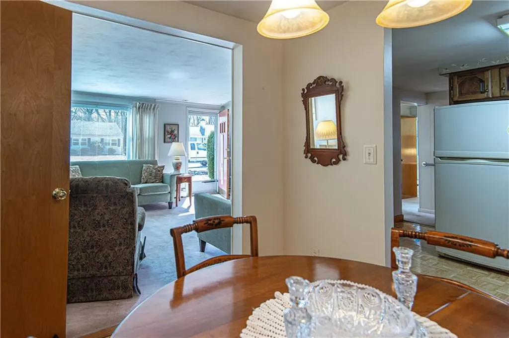 52 Northampton Street Warwick RI 02888