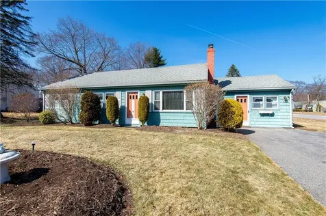 52 Northampton Street Warwick RI 02888