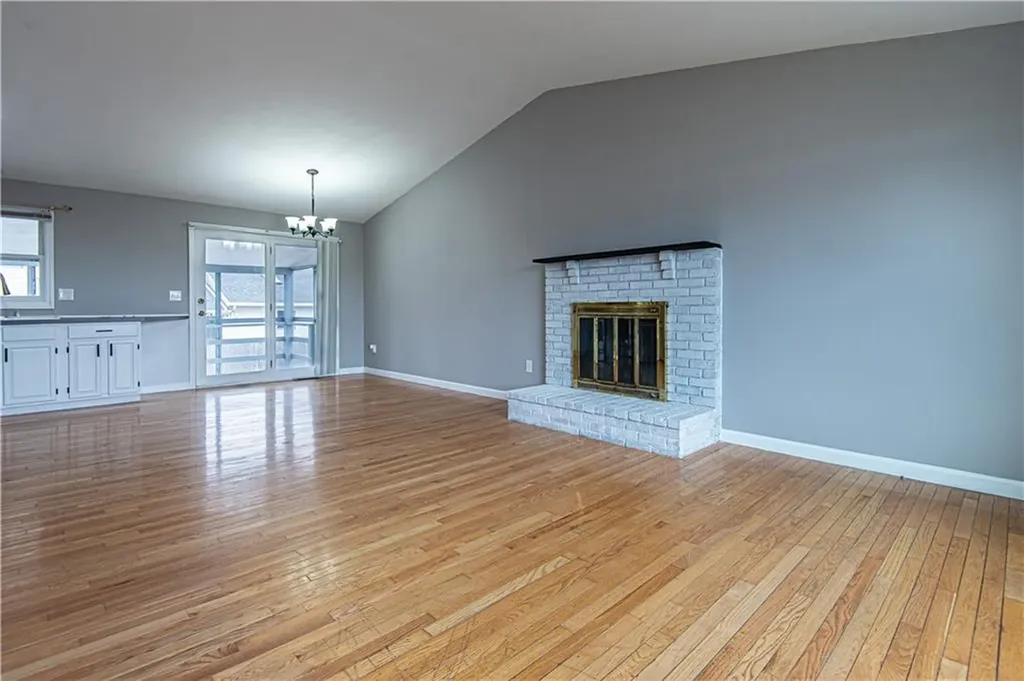 75 Fletcher Street Warwick RI 02889