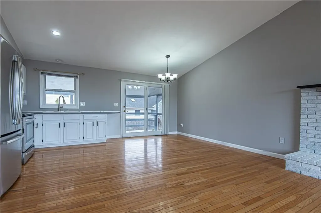 75 Fletcher Street Warwick RI 02889