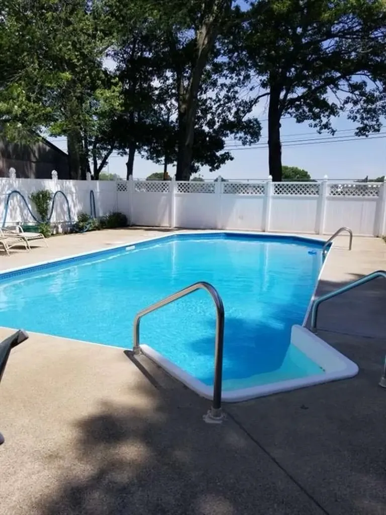 75 Fletcher Street Warwick RI 02889