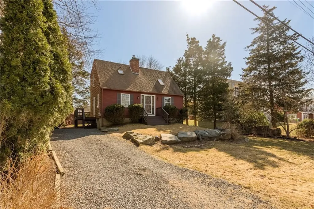 19 Sloop Street Jamestown RI 02835