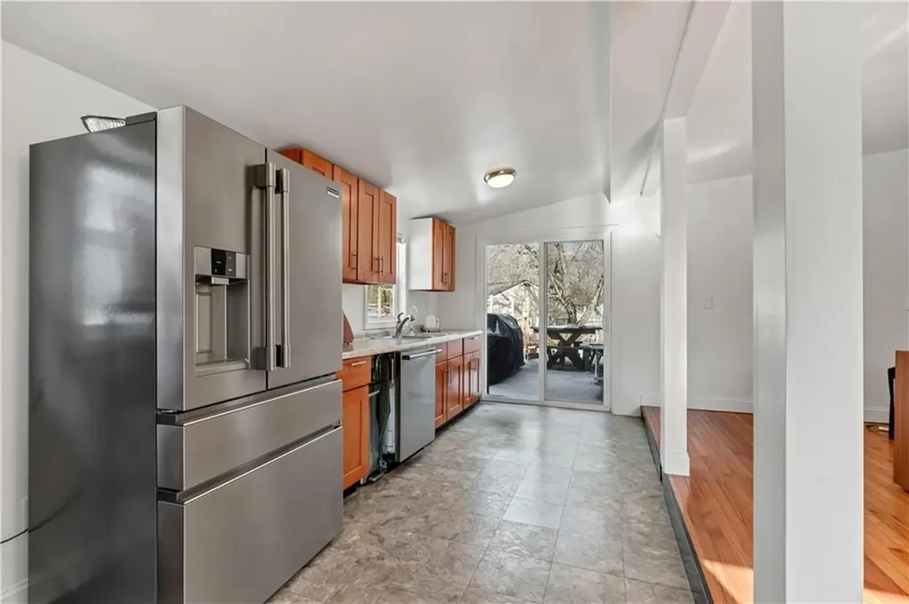 253 Coolidge Avenue Woonsocket RI 02895
