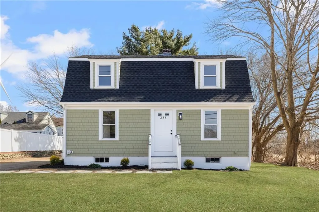 288 Sprague Street Portsmouth RI 02871