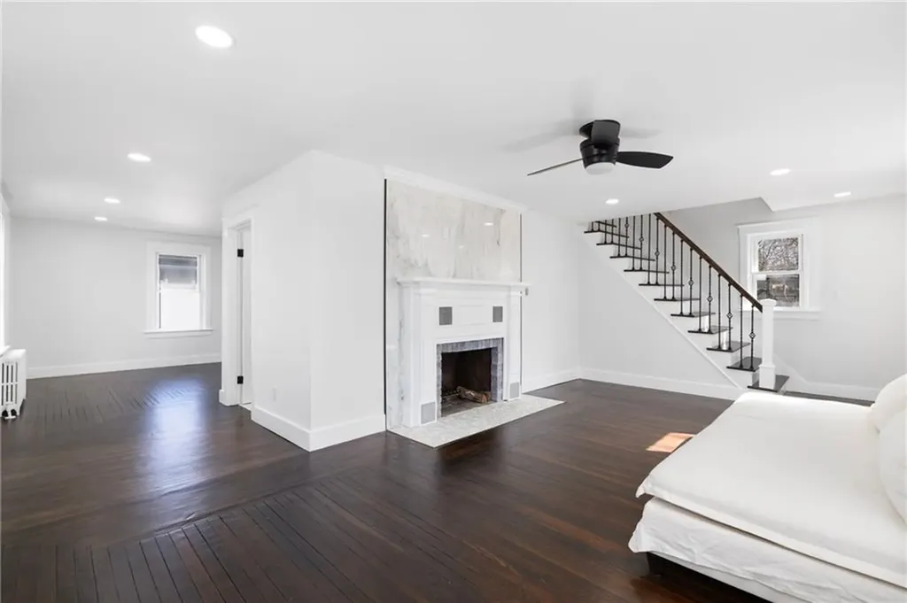 288 Sprague Street Portsmouth RI 02871