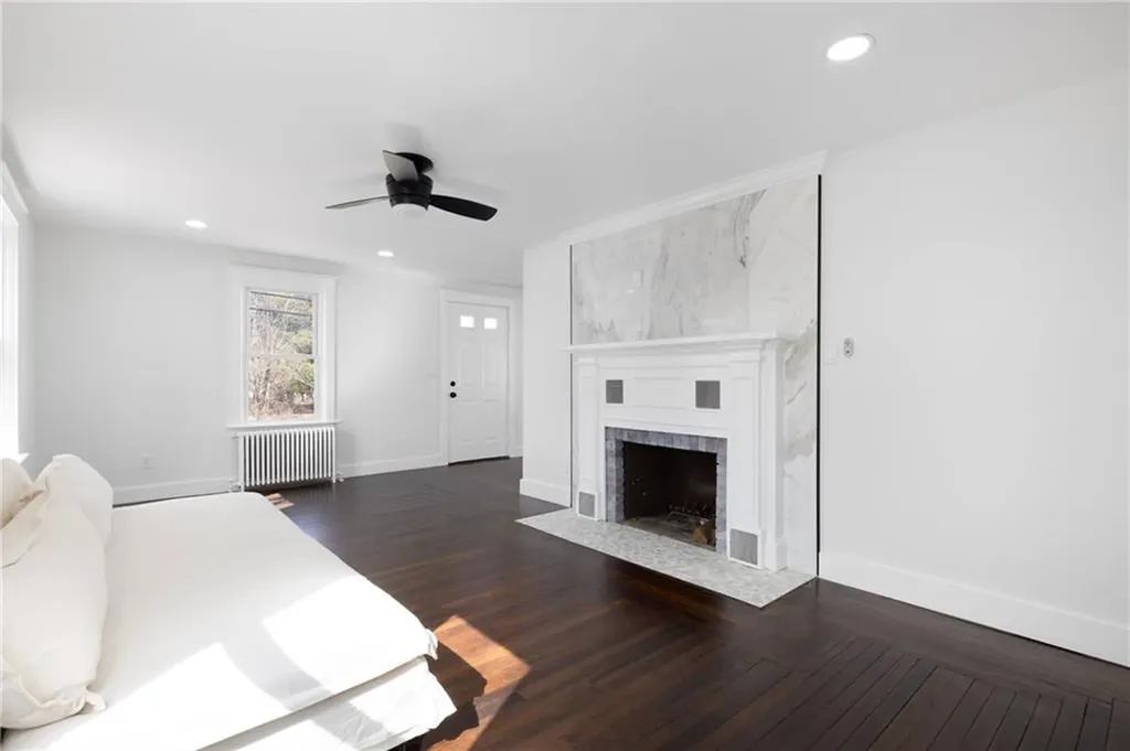 288 Sprague Street Portsmouth RI 02871