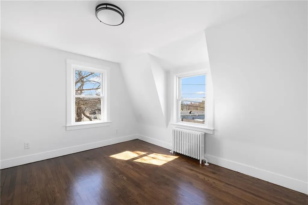 288 Sprague Street Portsmouth RI 02871