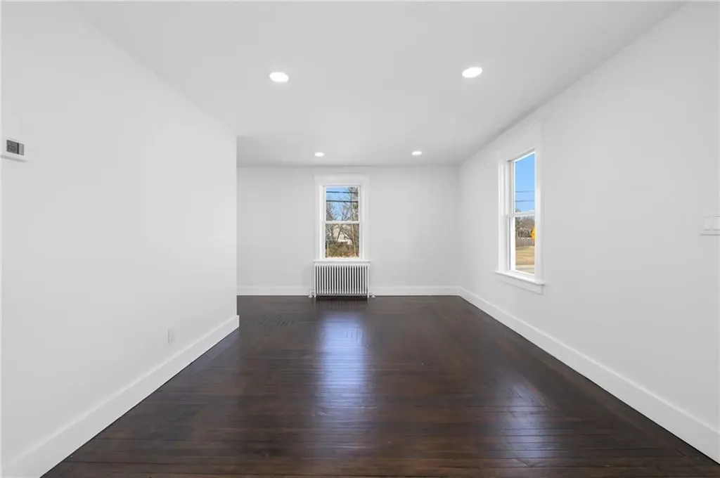 288 Sprague Street Portsmouth RI 02871