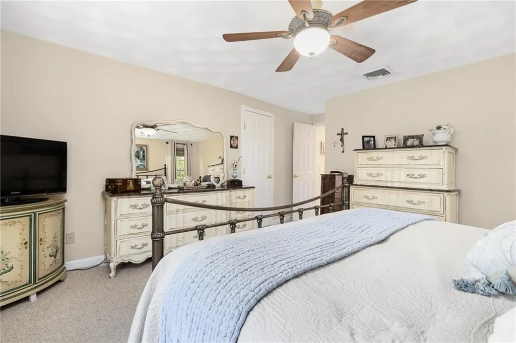 39 Greenbriar Road West Warwick RI 02893