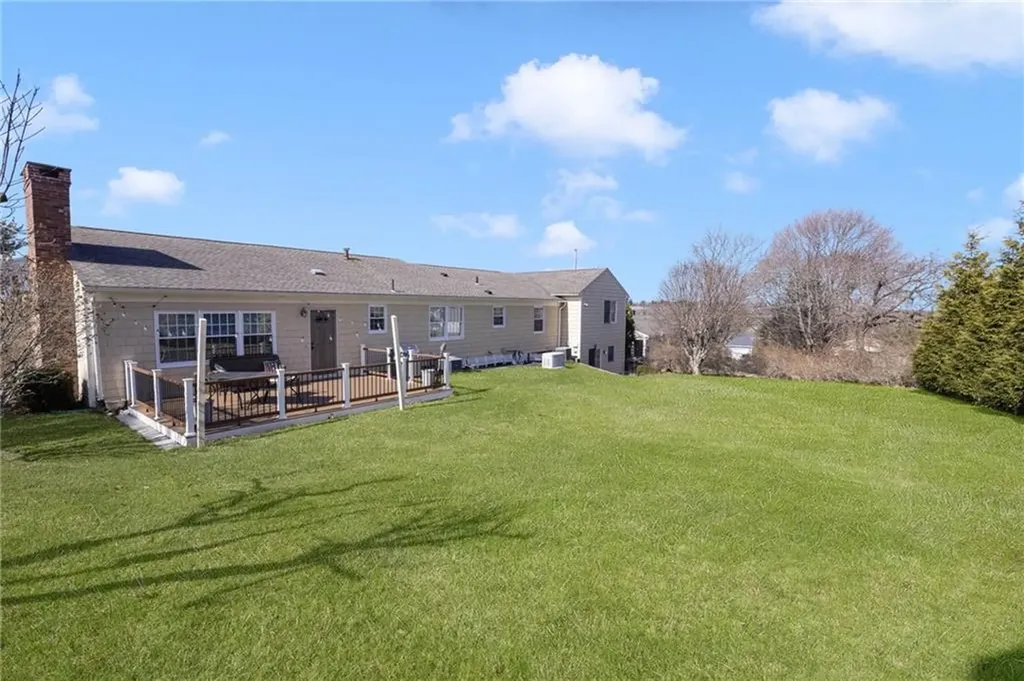 39 Greenbriar Road West Warwick RI 02893