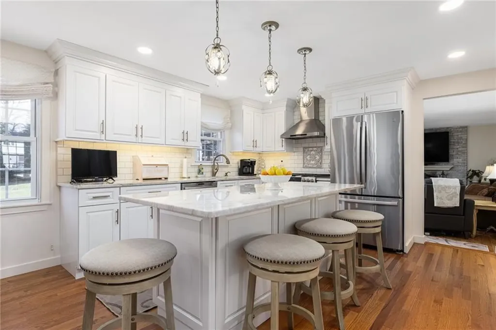 39 Greenbriar Road West Warwick RI 02893