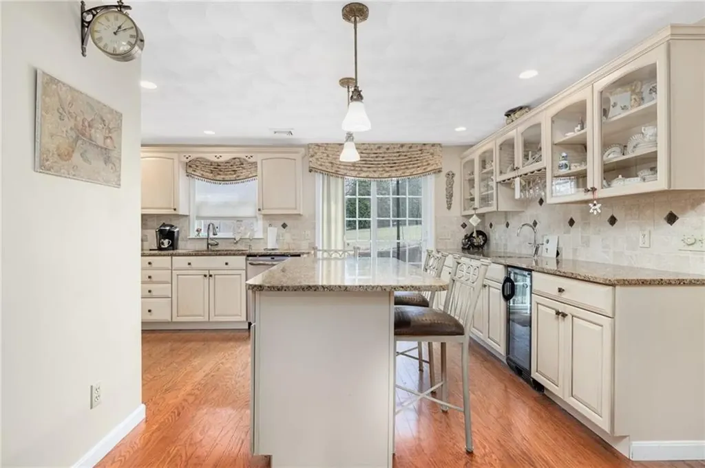 39 Greenbriar Road West Warwick RI 02893