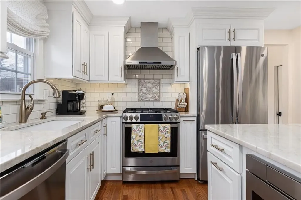 39 Greenbriar Road West Warwick RI 02893