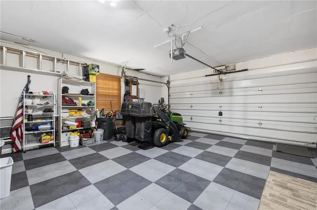 39 Greenbriar Road West Warwick RI 02893
