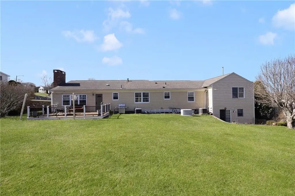 39 Greenbriar Road West Warwick RI 02893