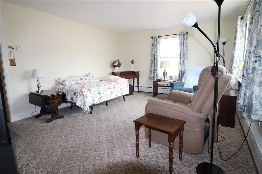 173 Hooper Street Tiverton RI 02878