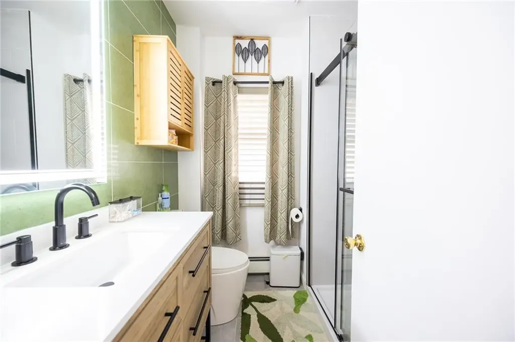 18 Ridgeway Avenue Providence RI 02909