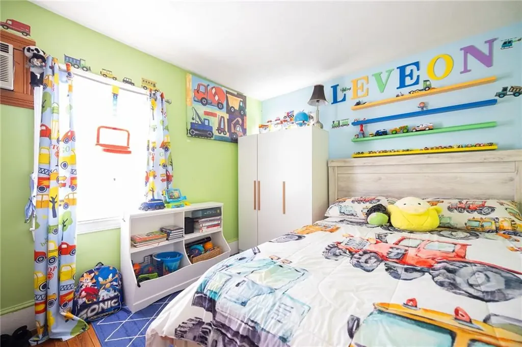 18 Ridgeway Avenue Providence RI 02909