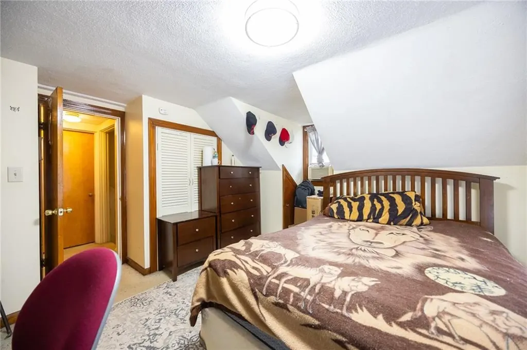 18 Ridgeway Avenue Providence RI 02909