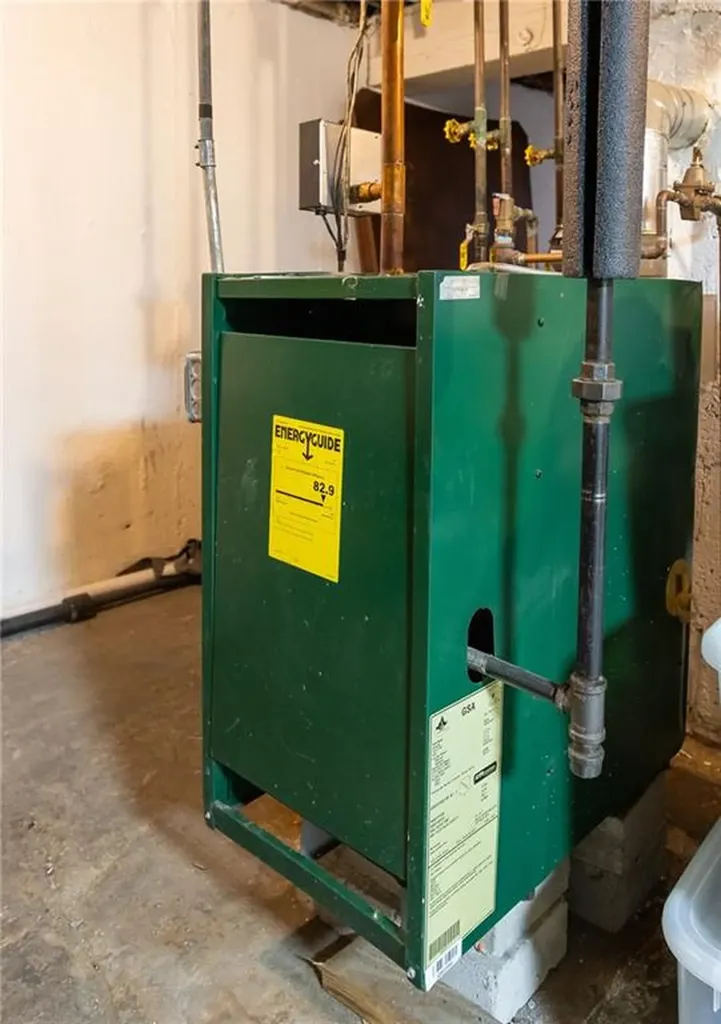 18 Ridgeway Avenue Providence RI 02909