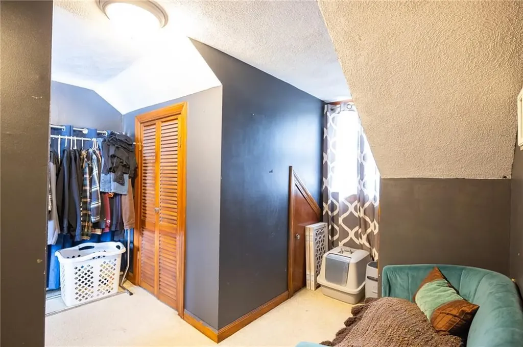 18 Ridgeway Avenue Providence RI 02909