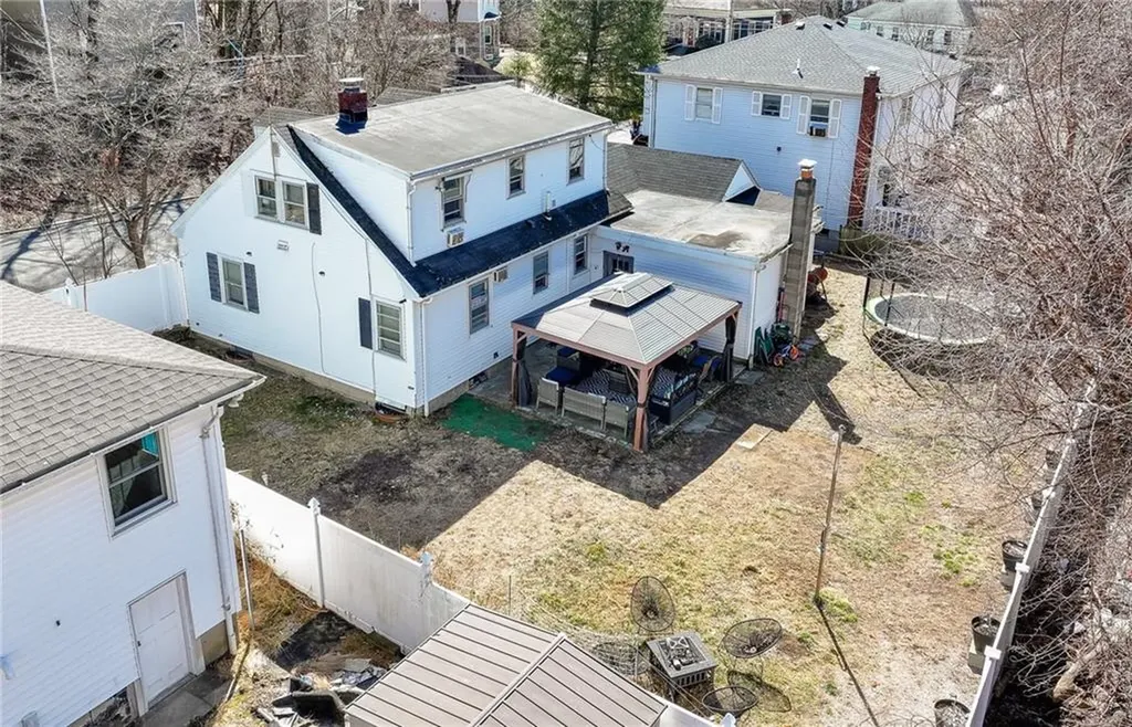 18 Ridgeway Avenue Providence RI 02909