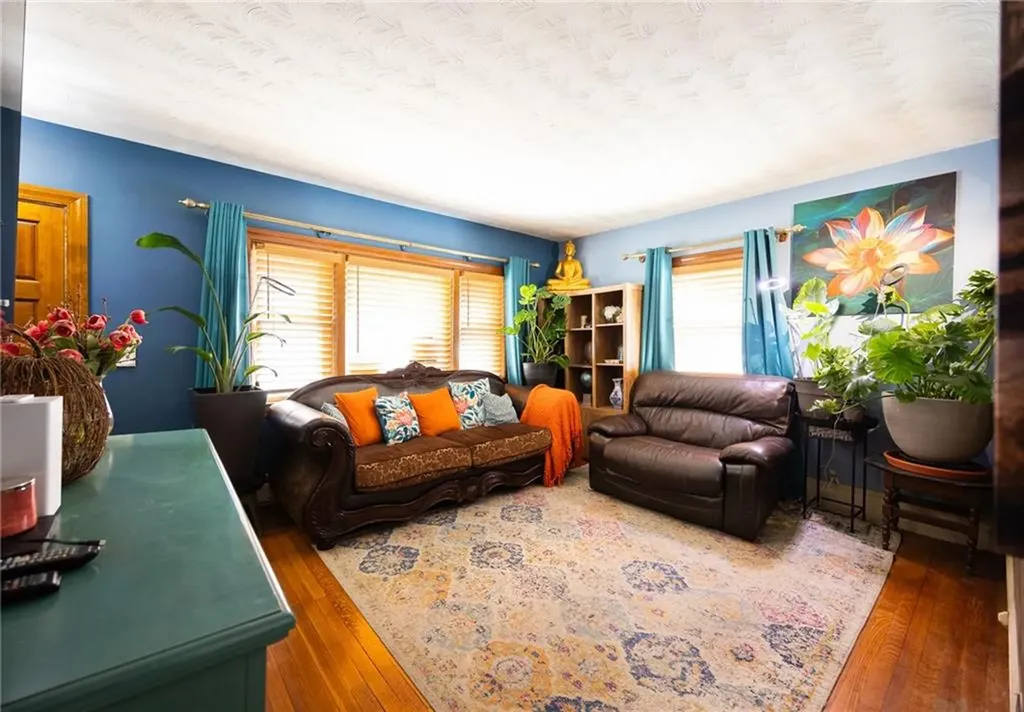 18 Ridgeway Avenue Providence RI 02909