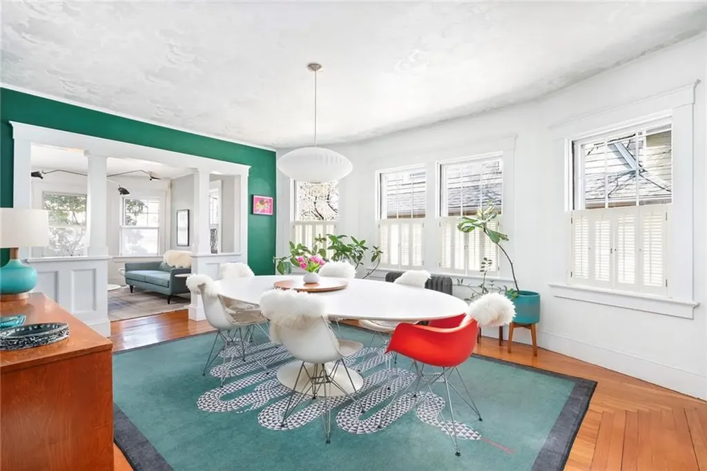 43 Oriole Avenue Providence RI 02906