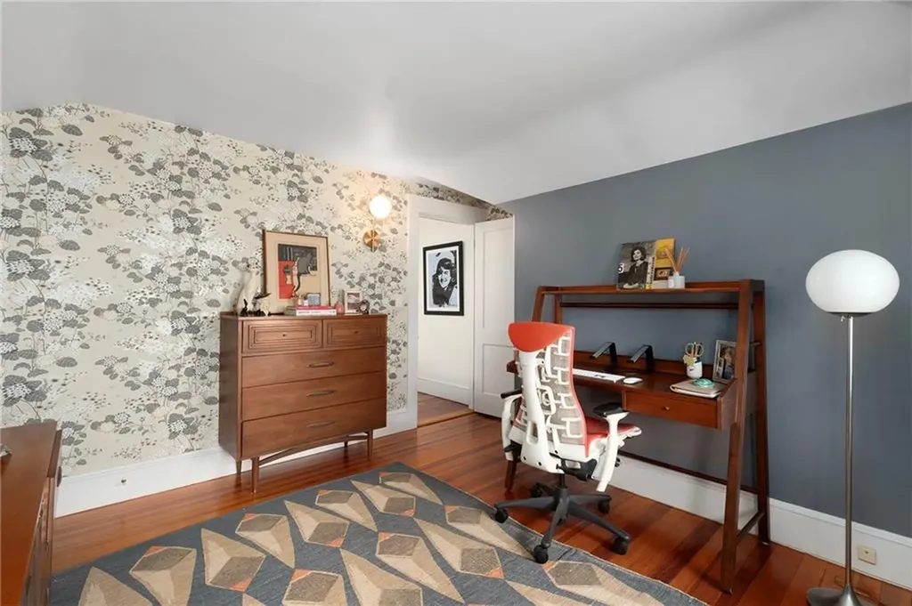 43 Oriole Avenue Providence RI 02906