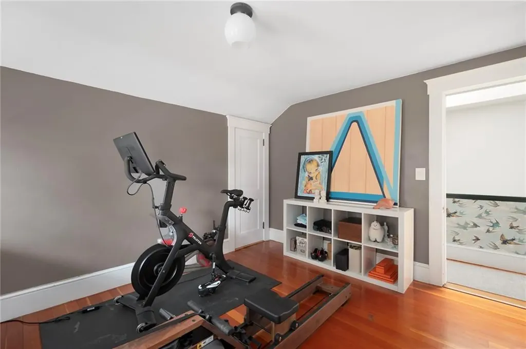 43 Oriole Avenue Providence RI 02906